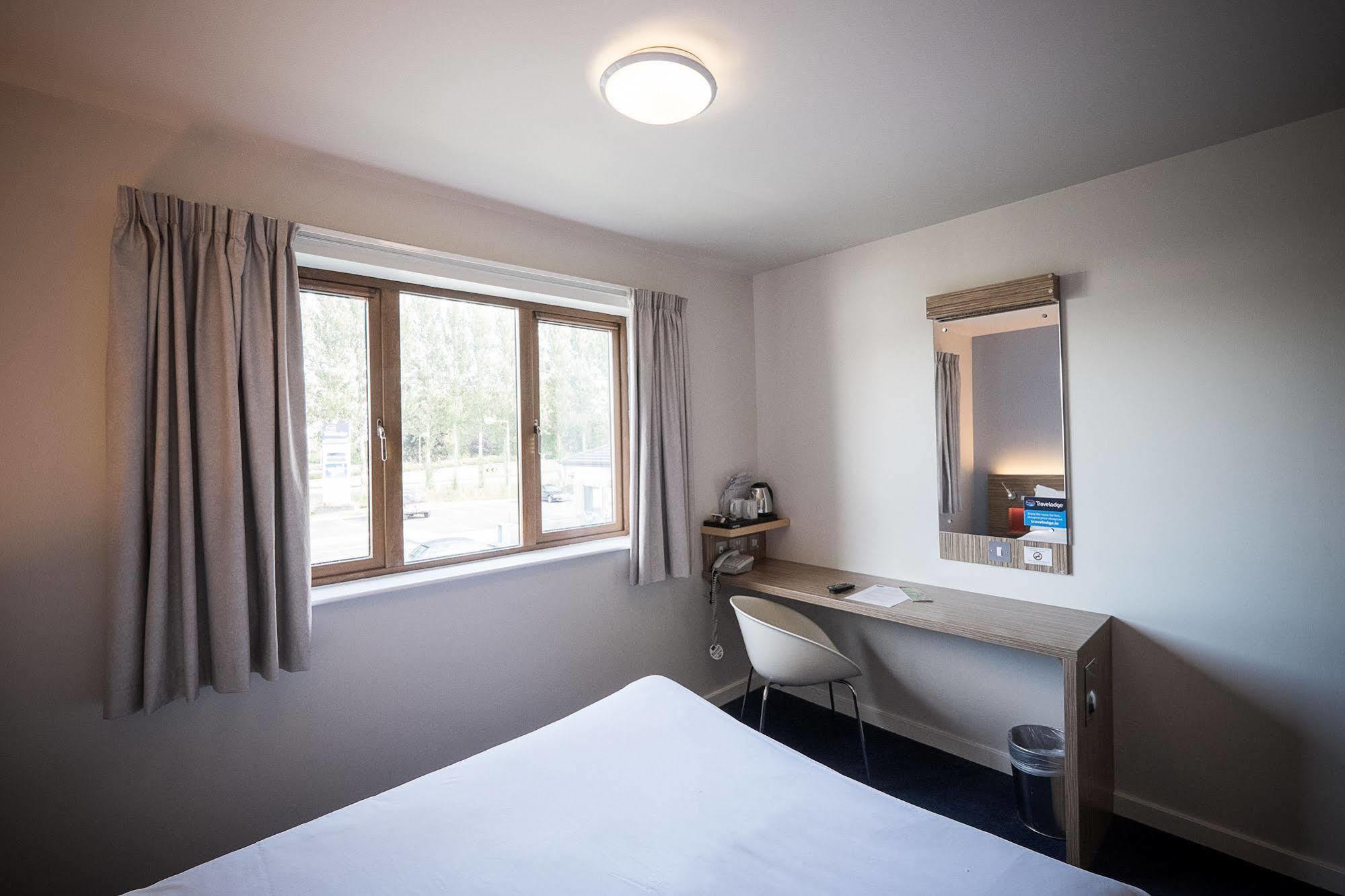 Travelodge Hotel 3*